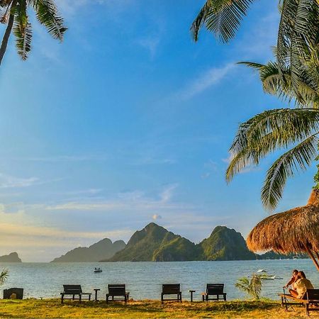 Sunset At Las Cabanas El Nido Exterior foto